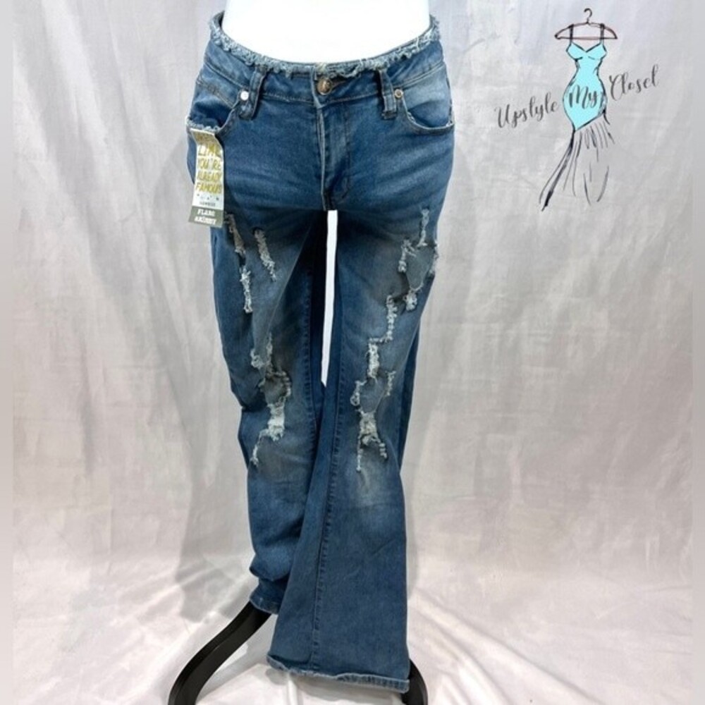 Celebrity Ace distressed waist and leg midrise skinny flare jeans size 29 NWT